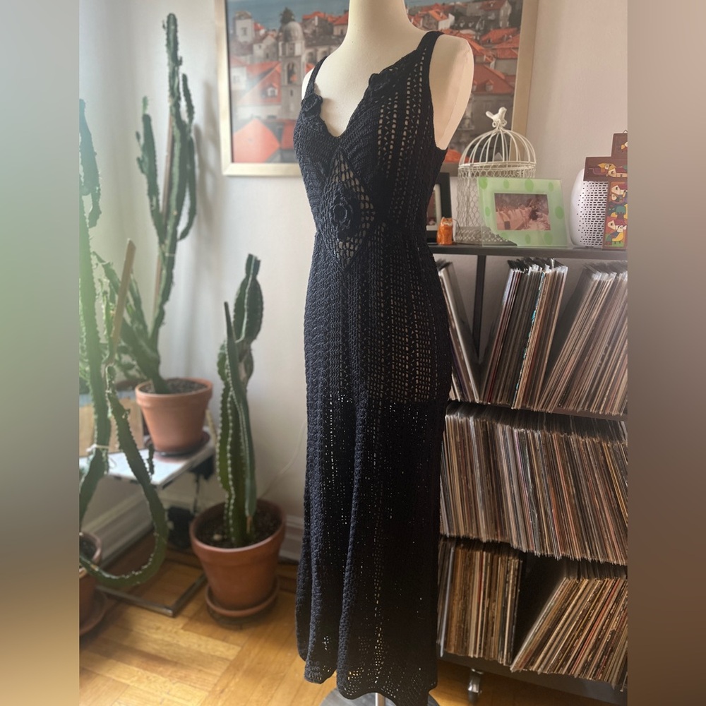 Mozh Mozh Shiraz Black Cotton Crochet Maxi Dress with Rose Detail SZ small NWOT